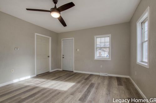 3125 6th St, Meskegon MI  49444-2844 exterior