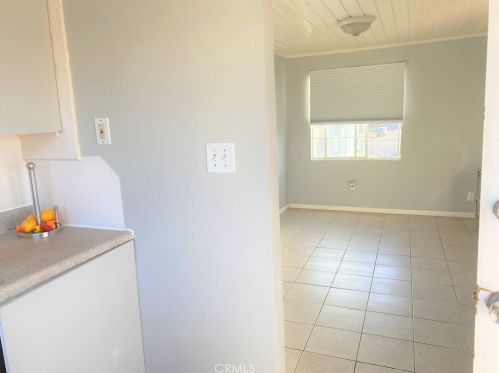 2630 L St, Bakersfield CA 93304-3045 exterior