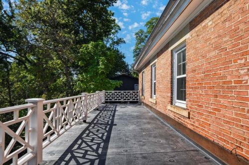 3706 Nakoma Rd, Madison WI  53711-2912 exterior