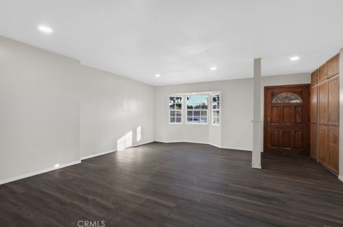 831 Maplewood Ave, Fullerton CA  92832-2625 exterior