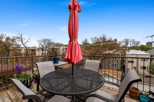 6623 Greenview Ave, Chicago IL  60626-5580 exterior