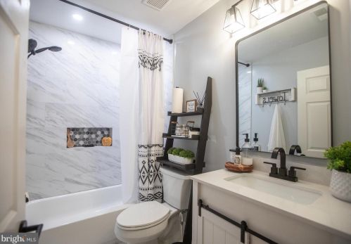 1012 Johnson St, Philadelphia PA  19138-1015 exterior