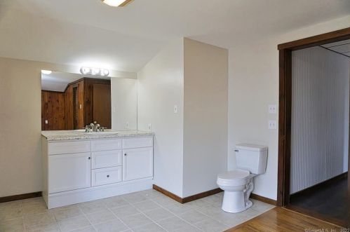 279 Main St, Torrington CT 06790-6946 exterior