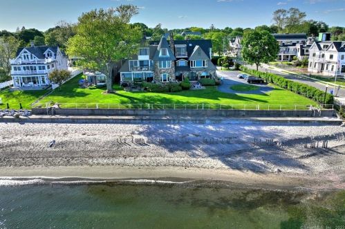 8 Seaside Ave, Milford CT 06460-6301 exterior