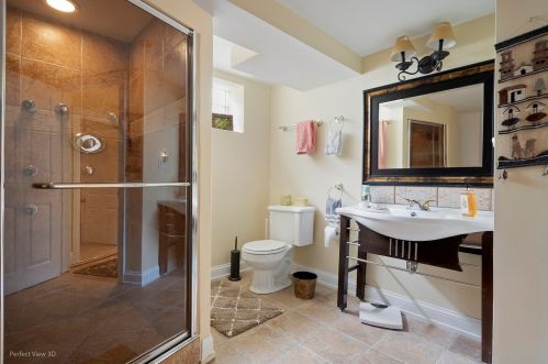 2520 13 Ave, Broadview IL 60153-1407 exterior