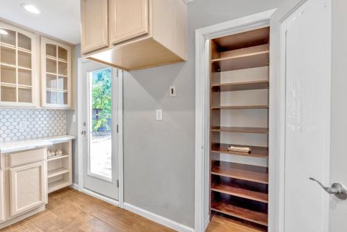 1323 School St, Folsom CA  95630-3335 exterior