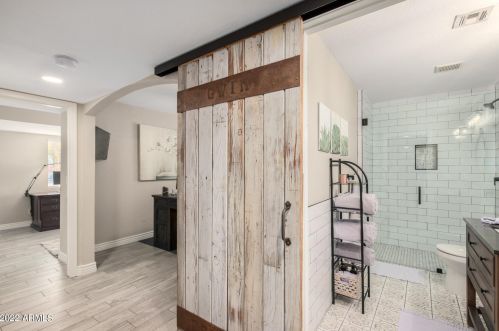 11605 37 Pl, Phoenix AZ 85050-2699 exterior