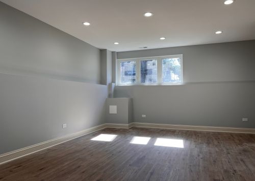 1007 Hamlin Ave, Chicago IL 60625-5914 exterior