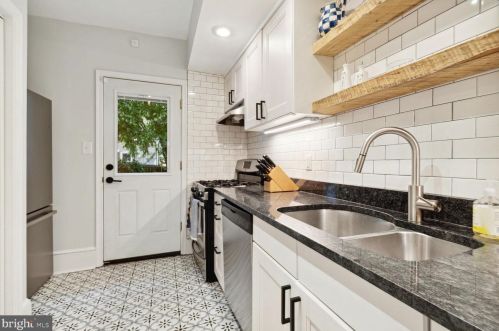 1229 I St, Washington DC  20003-4109 exterior