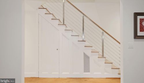 1221 T St, Washington DC 20009-7535 exterior