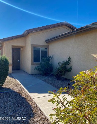 9094 Whispering Pine Dr, Tucson, AZ 85756-6174