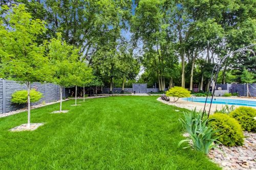 906 Ranchwood Dr, Joliet IL 60404-9111 exterior