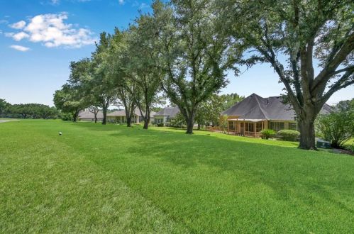 141 April Waters Dr, Montgomery TX 77356-8831 exterior