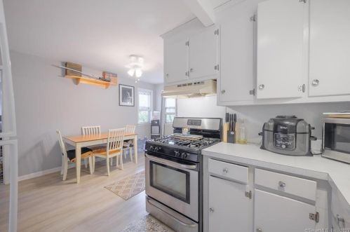 26 Mt Pleasant St, Derby CT 06418-2043 exterior