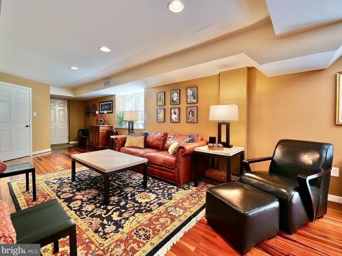 12 Michele Dr, Media PA 19063-1029 exterior