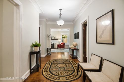 4727 Paulina St, Chicago, IL 60609-4163