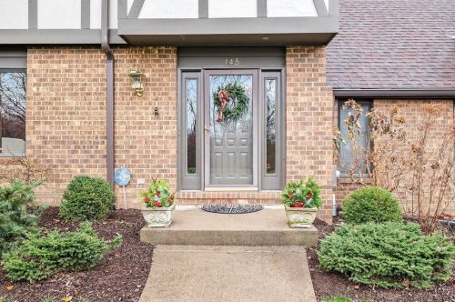 145 Shadow Ridge Dr, Pittsburgh, PA 15238-2141