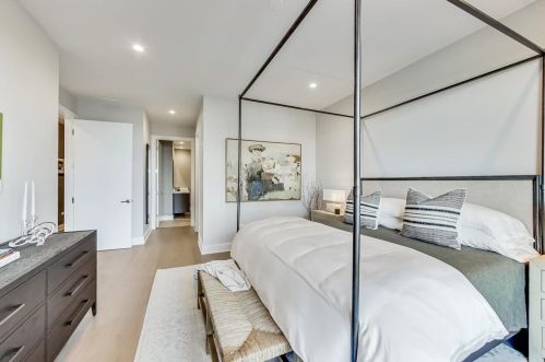 1701 Webster Ave, Chicago IL 60614 exterior