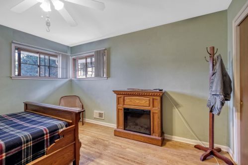 1322 Cleveland Ave, Saint Paul MN 55116-2653 exterior