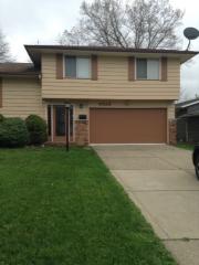 4626 Telhurst Rd, Cleveland OH  44121-3960 exterior