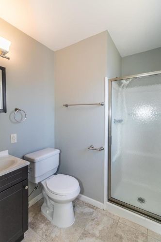 2637 Midland Rdg Dr, Saint Louis MO 63114-1232 exterior