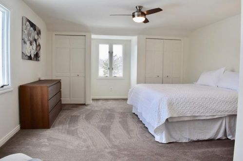 409 Greenhurst Dr, Pittsburgh PA 15243-1919 exterior