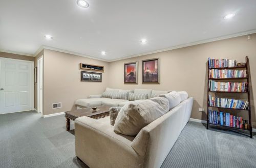 253 Goethe St, Chicago IL 60610-1803 exterior