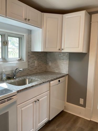 24 Ina St, Springfield MA  01109-2634 exterior