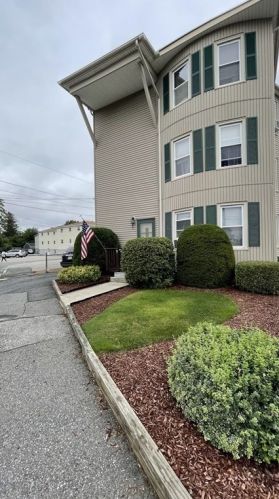 12 Airlie St, Worcester MA 01606-3248 exterior