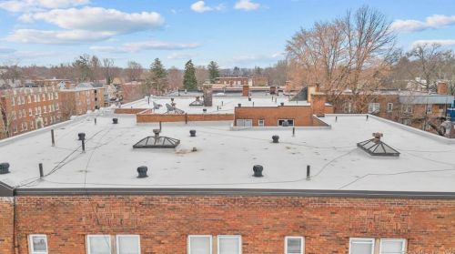 527 Farmington Ave, Hartford CT 06105-3008 exterior