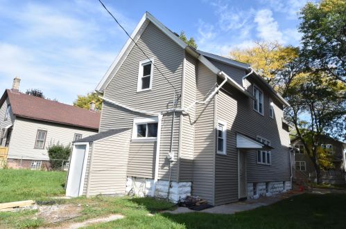 1939 18th St, Milwaukee WI  53205-1646 exterior