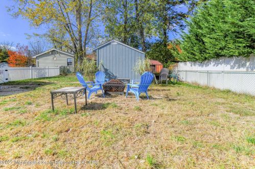 26 Laurelton Ave, Jackson Twp NJ  08527-2437 exterior