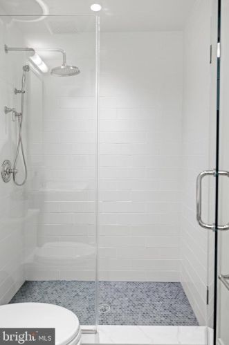 1667 Avon Pl, Washington DC 20007-2959 exterior