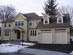 47 Swallow Dr, Newton, MA 02462-1311