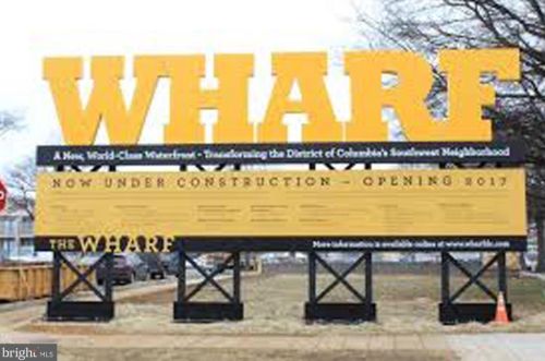 350 G St, Washington DC 20024-4215 exterior