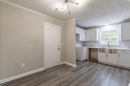 3250 Mount Gilead Rd, Atlanta GA  30311-5202 exterior