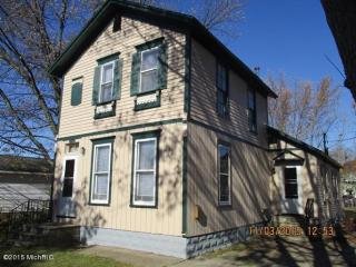 1188 Grand Ave, Meskegon MI  49441 exterior