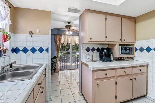 5278 Floridan Ave, Naples FL 34113-7896 exterior