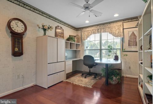 804 Country Pl Dr, Lancaster PA 17601-1793 exterior