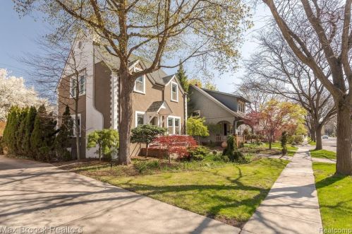 428 Lincoln St, Bham MI  48009-1962 exterior