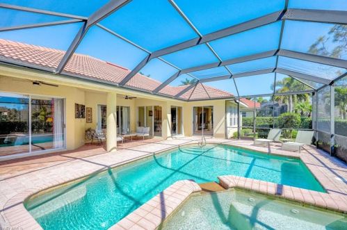 7476 Treeline Dr, Naples FL 34119-9727 exterior