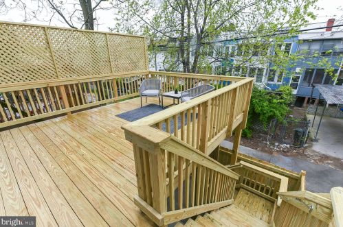 1427 Parkwood Pl, Washington DC  20010-3218 exterior