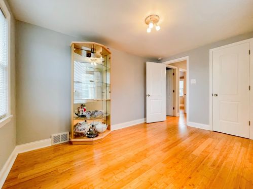 5101 Natchez Ave, Chicago IL 60638-1346 exterior