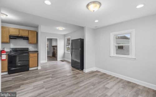 1014 Mulberry St, Chester PA 19015-3045 exterior