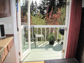 19004 12th Ave, Seattle WA  98155-2243 exterior