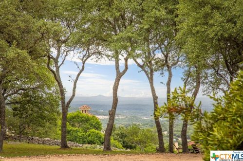 2763 Frontier, Spring Branch TX 78070-5949 exterior