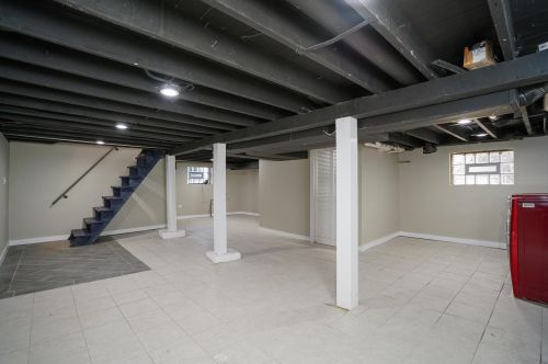 10219 Bensley Ave, Chicago IL 60617-6128 exterior