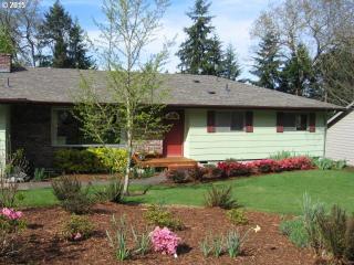1965 29th Ave, Eugene, OR 97405-6101