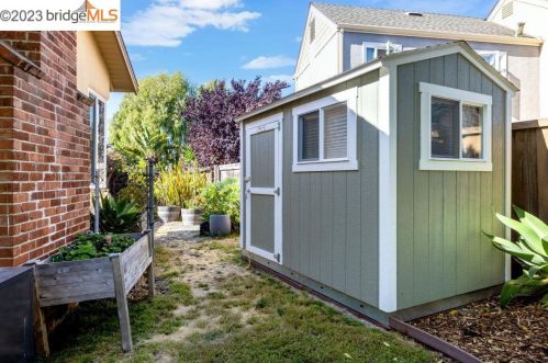 1332 Dwight Way, Berkeley CA 94710-2537 exterior