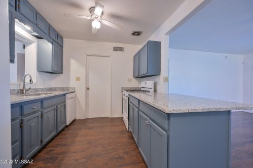 5002 1 St, Tucson AZ 85711-1507 exterior